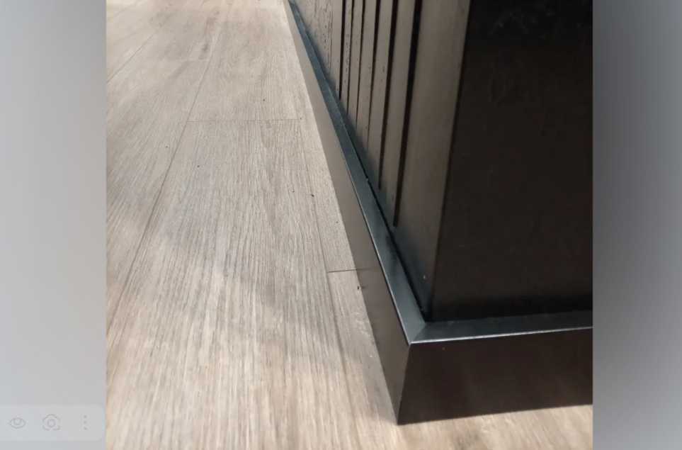 Плинтус МДФ Лука Пл 100-1МДФ.2700.Point line 24034 Черный лофт