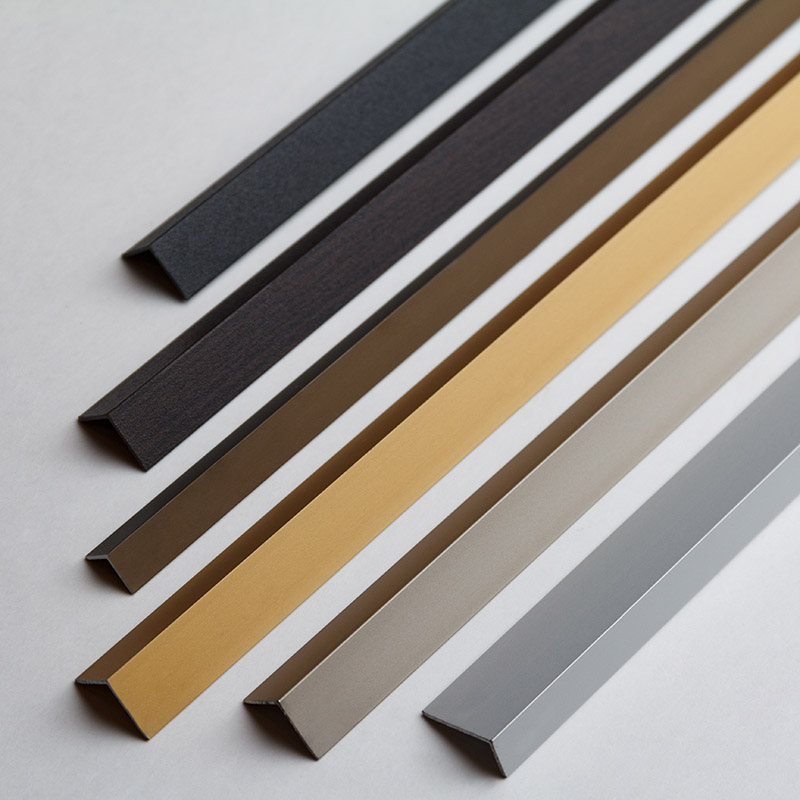 Угол декоративный Уп 09-27.2700.501л