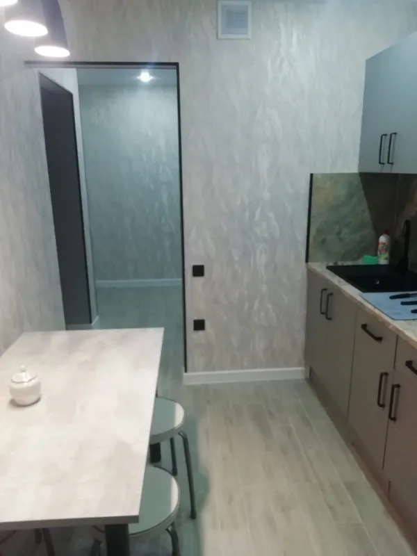 Угол декоративный 25х25 Уп 09-27.2700.515 Черный