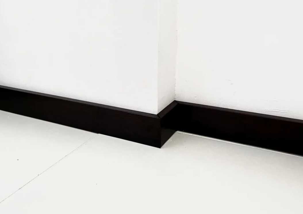 Плинтус МДФ Лука Пл 100-1МДФ.2700.Point line 24032