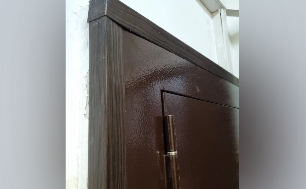 Угол декоративный 25х25 Уп 09-27.2700.594 Венге