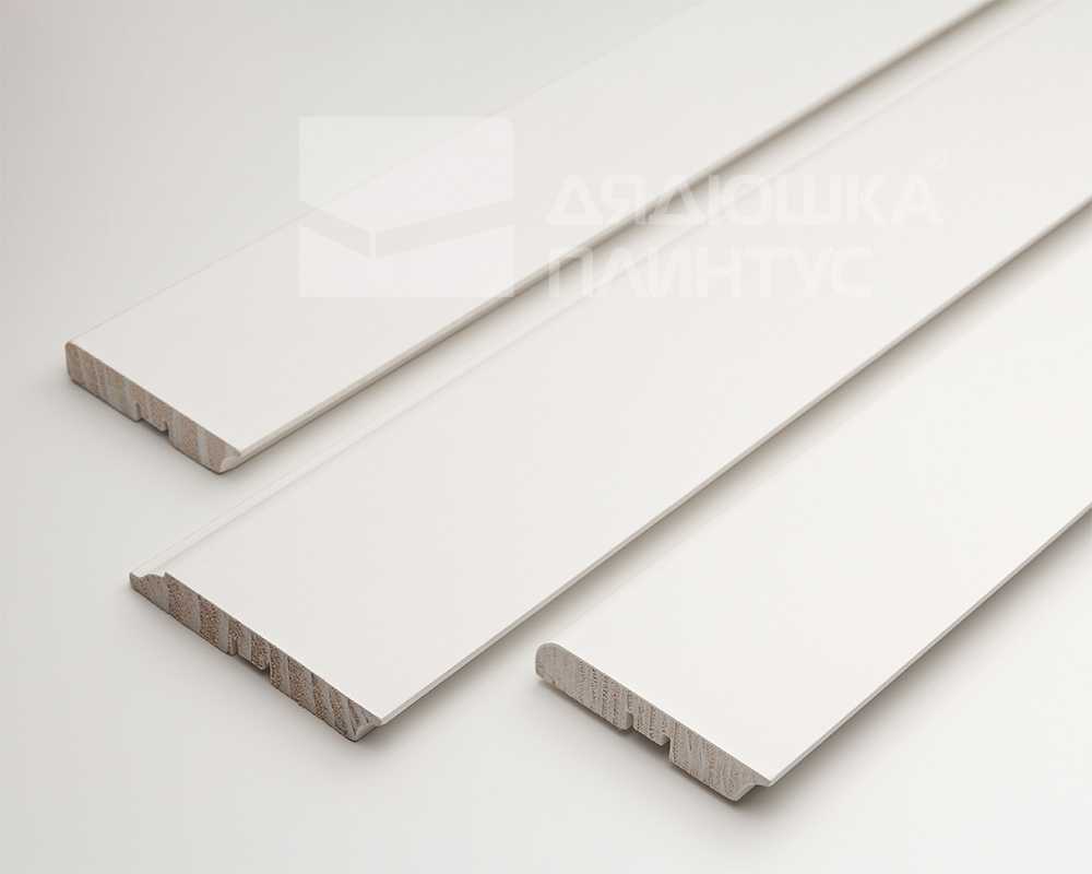 Плинтус кедр Стоунвуд. 82 82мм 2,35м Белый