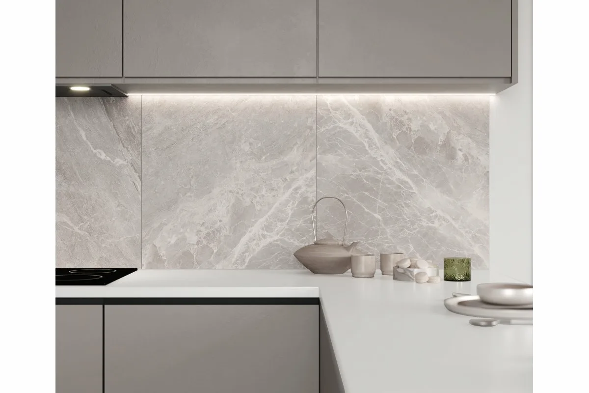 Панель самоклеющаяся ПВХ 300х600 мм 6шт/уп Мрамор Нова Мерит гранд. Цена указана за 1,08 м²